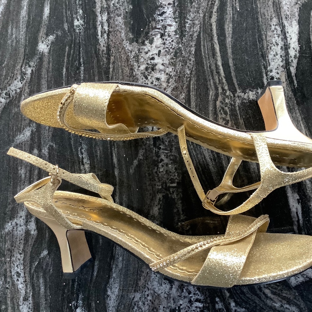 Camille La Vie Gold Sandals Mid Heel Size 10